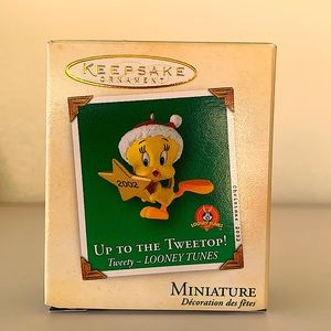 Hallmark Looney Tunes Tweety Bird Hallmark Miniature Christmas Ornament